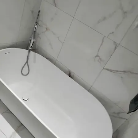 Luxury In 2 Bedroom 1 Balcony Larnaka