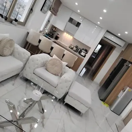 Apartament Luxury In 2 Bedroom 1 Balcony Larnaca