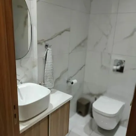 Luxury In 2 Bedroom 1 Balcony Daire *